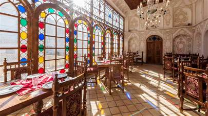 رستوران هتل خانه تاریخی قصر منشی اصفهان رستوران هتل خانه تاریخی قصر منشی اصفهان